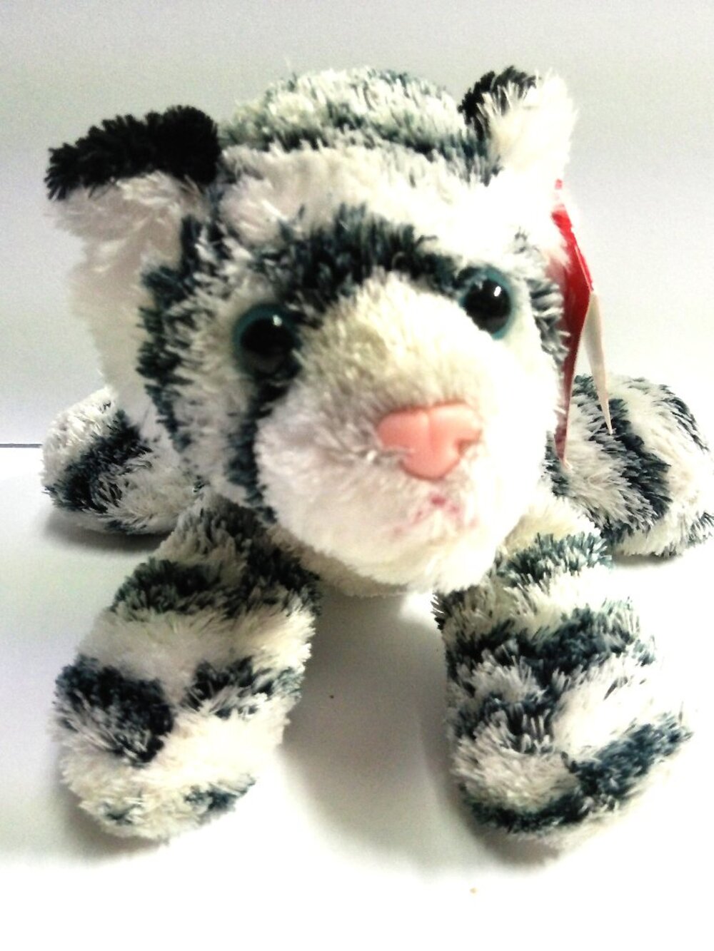 Aurora Mini Flopsie Shazam White Tiger 8" 2014, #16615 Black & White New w/ Tag